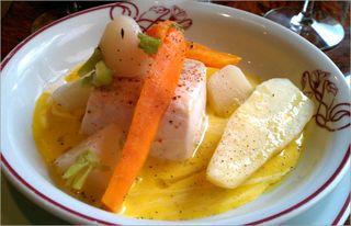 l'escolier aux petits légumes, poisson du restaurant de David Rathgeber l'Assiette