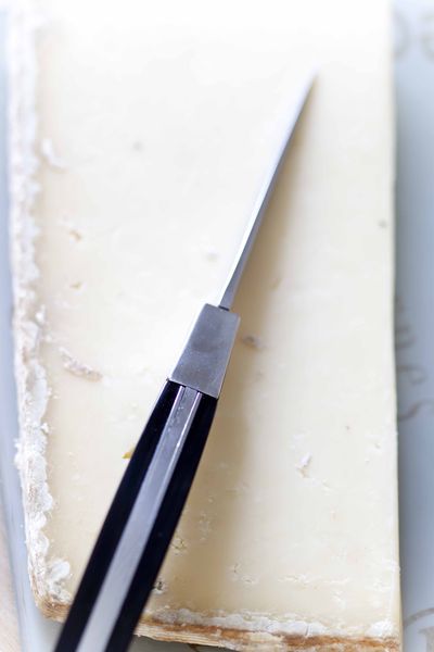 Couteau Laguiole de Eric Raffy pour les 150 ans de Roquefort Société