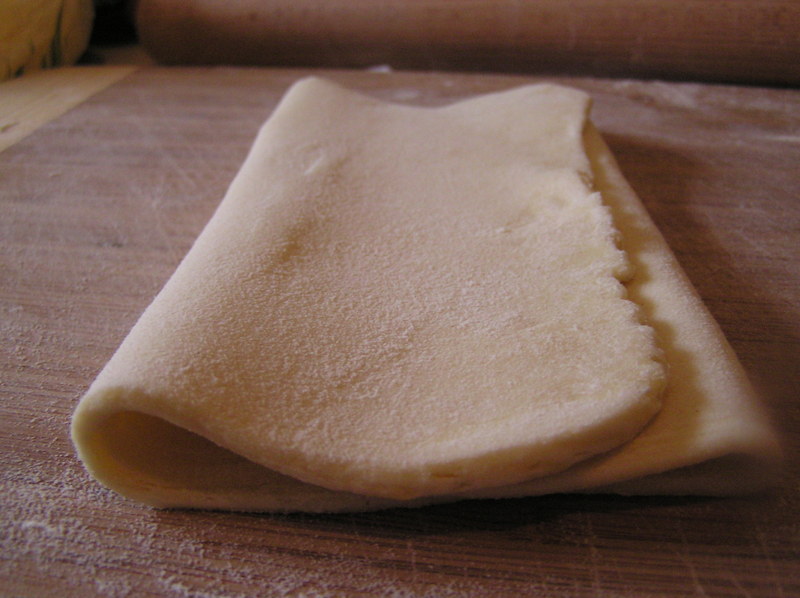 Pliage pâte feuilletée tour simple
