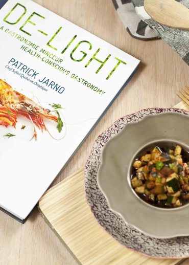 Sauté de courgettes, échalotes et sauce soja, livre De-Light de Patrick Jarno