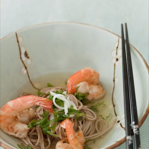Nouilles soba en dashi et tempura de crevettes par Anne Demay-Reverdy pour Panier de Saison