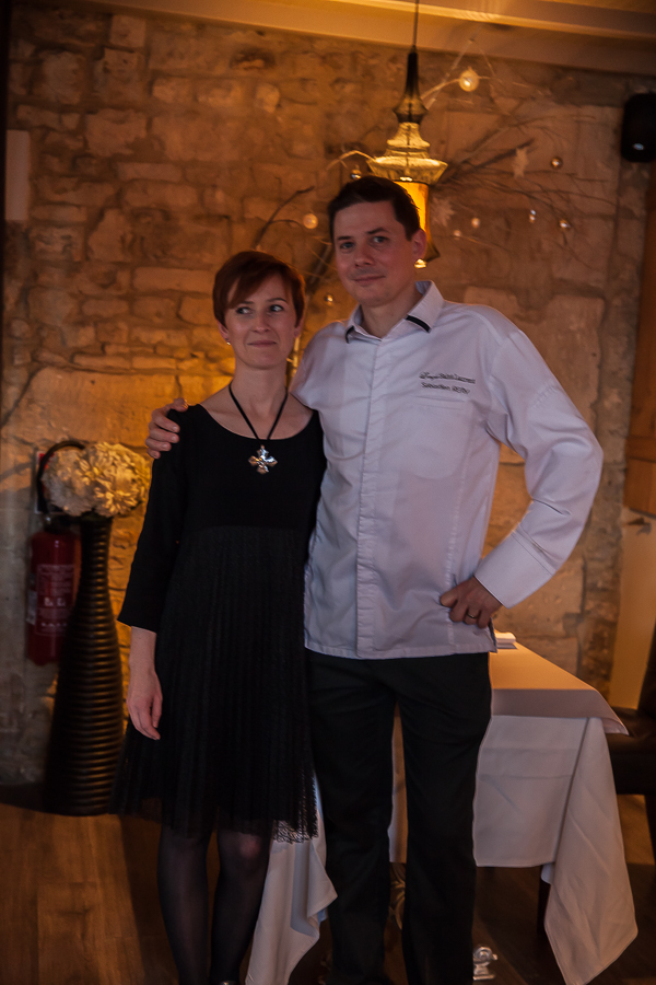Caroline et Sébastien Rémy, cheffe de salle et chef de cuisine du Restaurant L'Angle St Laurent restaurant à Bayeux : 