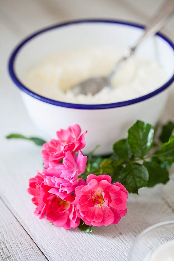 Glace au yaourt et à la rose sans sucre ou presque©AnneDemayReverdy02