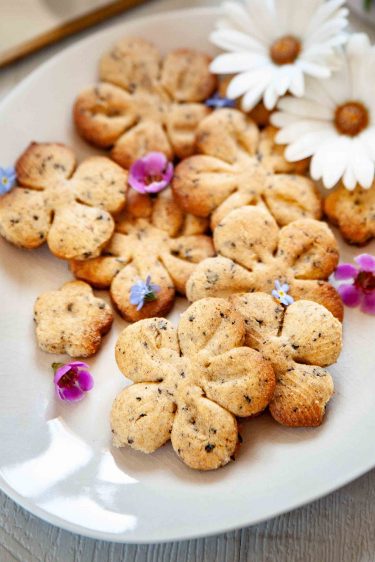 Recettes de biscuits au thé Sakura Blue, un thé bleu de Mariage Frères