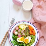 La recette de la salade de petits légumes cuits en papillote et des oeufs marinés comme les ajitsuke tamago