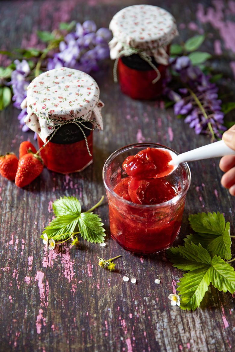 Confiture de fraises à la rhubarbe peu sucrée, la texture