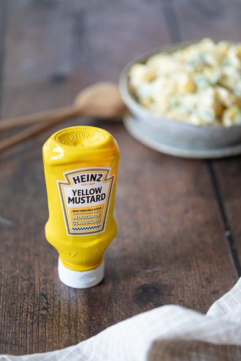 La yellow mustard de Heinz que j'utilise pour la salade de pommes de terre à l'ancienne