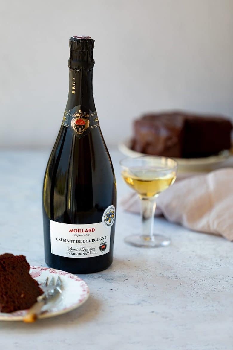 Crémant de Bourgogne Moillard, Cuvée Prestige Chardonnay 2016, l'accord met vin avec la gâteau au chocolat
