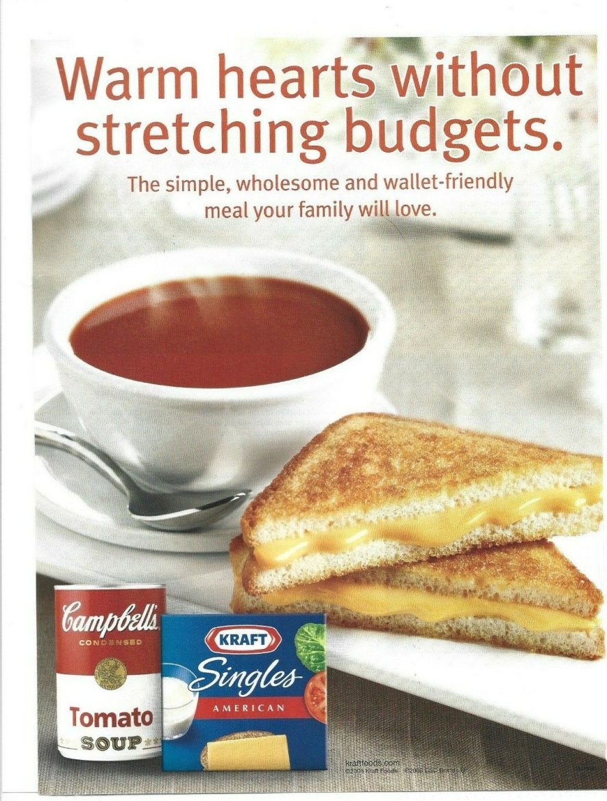 Publicité des années 1960 associant la soupe de tomates Campbell et le Grilled Cheese Sandwich avec du fromage Kraft. 