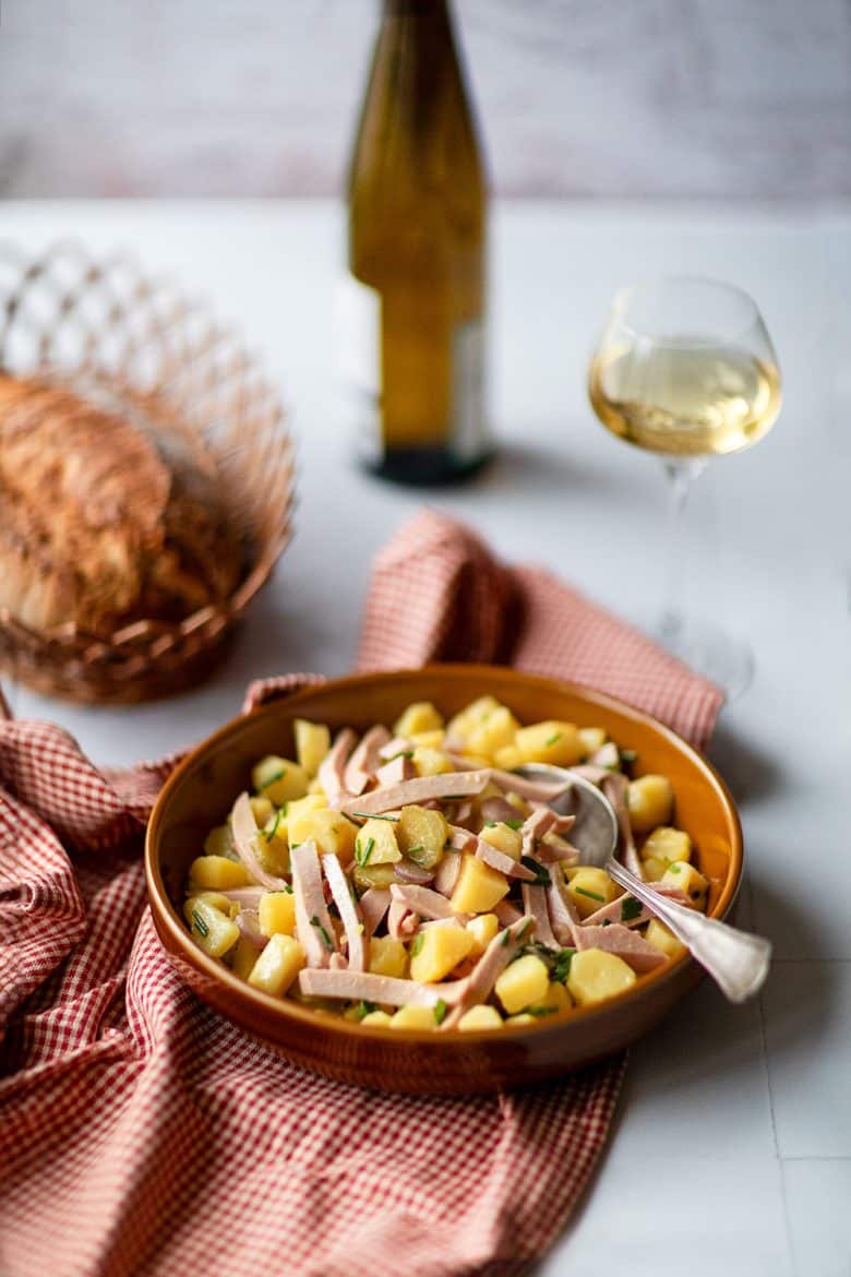 La recette facile de la salade Alsacienne, une spécialité de l'est de la France