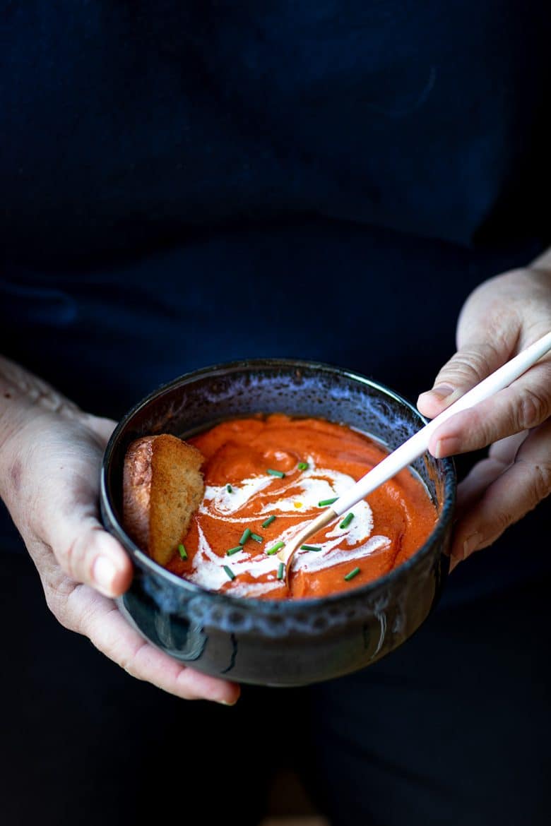 La soupe de tomates fraîches, une recette d'automne réconfortante. 