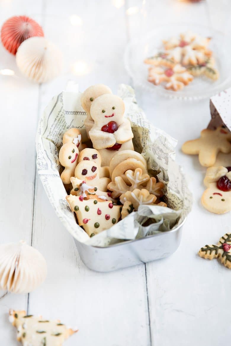 Recette facile de biscuits sablés de Noël au beurre ou Bredele alsaciens au beurre